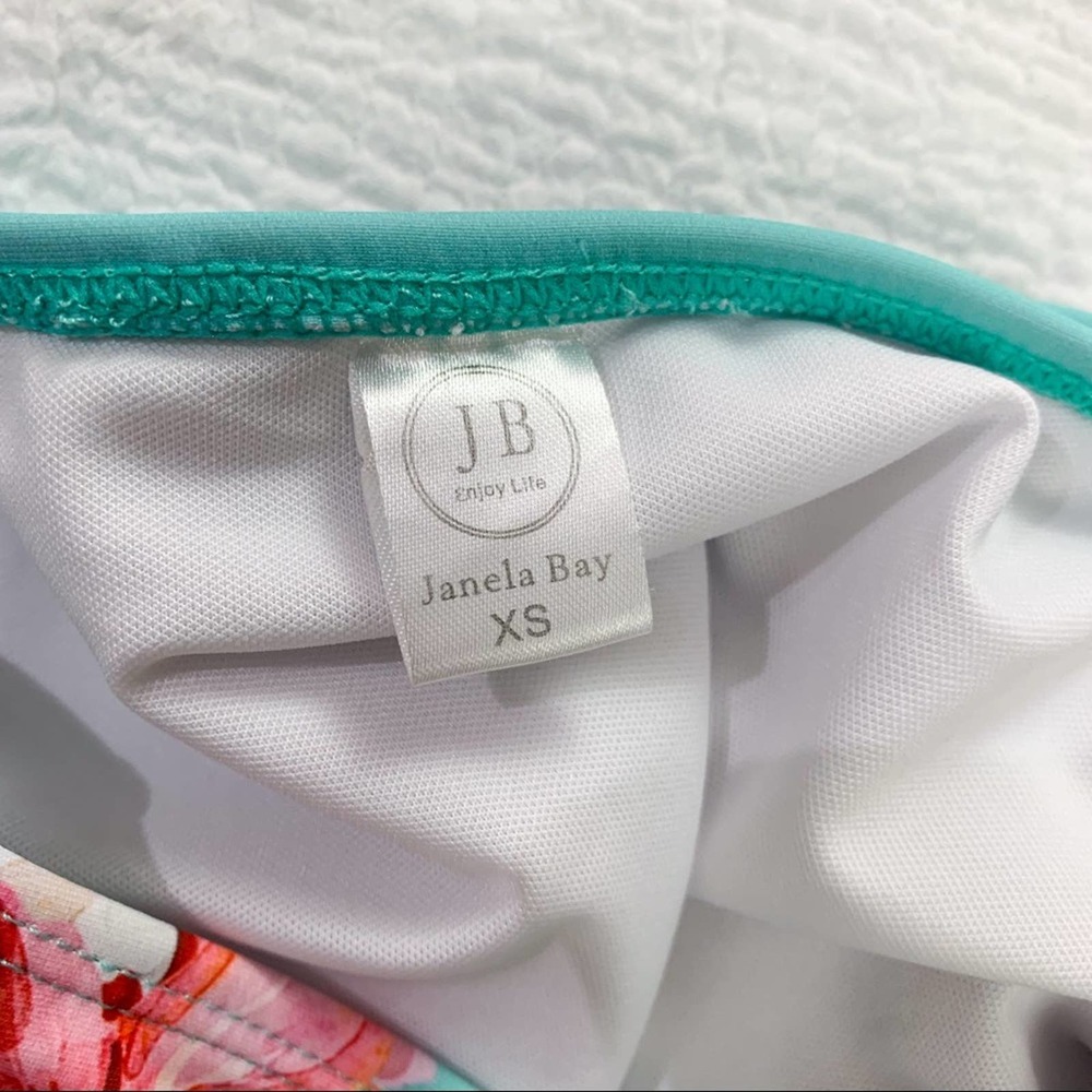 Janela Bay High Waisted Aqua & Pink Floral Swim Bottoms Size Extra Small - Picture 11 of 12